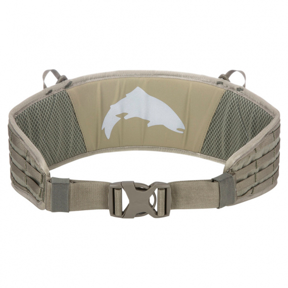Simms Flyweight Tech Utility Belt Tan ryhmässä Vaatteet ja kengät / Vaatetus / Housut / Vyöt @ Sportfiskeprylar.se (13207-276-00)