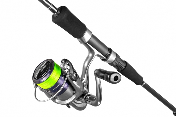 Daiwa Crossfire Spinningset 8 fot, 10-40g ryhmässä Kalastussetit / Virvelisetit / Allround Avokelasetti @ Sportfiskeprylar.se (200678)