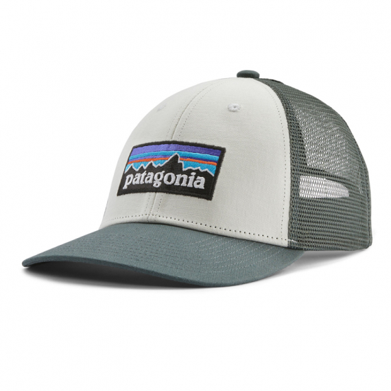 Patagonia P-6 Logo LoPro Trucker Hat White w/Nouveau Green ryhmässä Vaatteet ja kengät / Lippikset ja päähineet / Lippikset / Trucker lippikset @ Sportfiskeprylar.se (38283-WNVO-ALL)