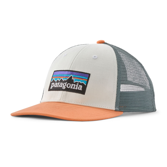 Patagonia P-6 Logo LoPro Trucker Hat WTPE ryhmässä Vaatteet ja kengät / Lippalakit ja päähineet / Lippikset / Trucker lippikset @ Sportfiskeprylar.se (38283-WTPE-ALL)