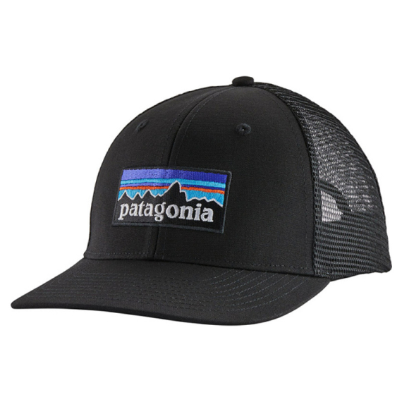 Patagonia P-6 Logo Trucker Hat Black ryhmässä Vaatteet ja kengät / Lippikset ja päähineet / Lippikset / Trucker lippikset @ Sportfiskeprylar.se (38289-BLK-ALL)