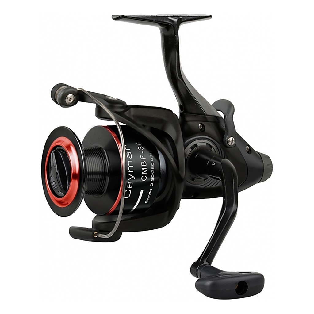 Okuma Ceymar Bait Feeder inc. Ex. Graphite spool ryhmässä Kelat / Baitrunner- & karppikelat / Baitrunners & Baitfeeders @ Sportfiskeprylar.se (54204r)