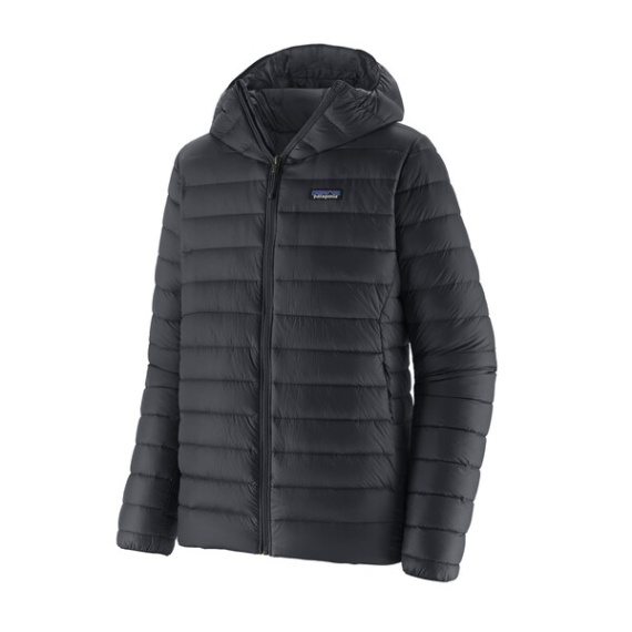 Patagonia M\'s Down Sweater Hoody BLK ryhmässä Vaatteet ja kengät / Vaatetus / Takit @ Sportfiskeprylar.se (84702-BLK-Sr)