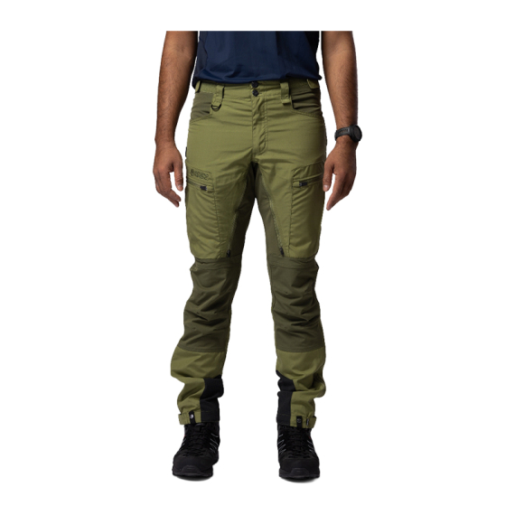 Beyond Nordic BN004 M\'s Outdoor Pants Woodland Green ryhmässä Vaatteet ja kengät / Vaatetus / Housut / Retkeilyhousut @ Sportfiskeprylar.se (BN004-M-GREEN-Lr)