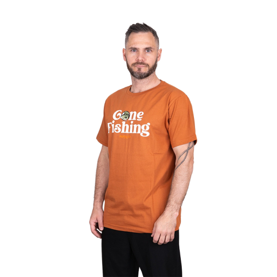 SQRTN Gone Fishing T-shirt Umber ryhmässä Vaatteet ja kengät / Vaatetus / T-paidat @ Sportfiskeprylar.se (TEE-534-Sr)